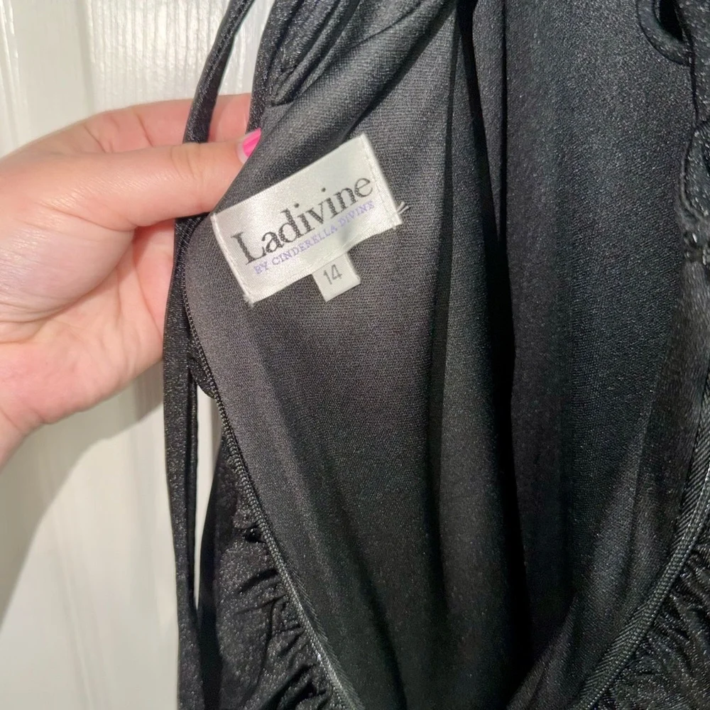 Strapless Black Evening Gown with Side Slit - Picture 4 of 4